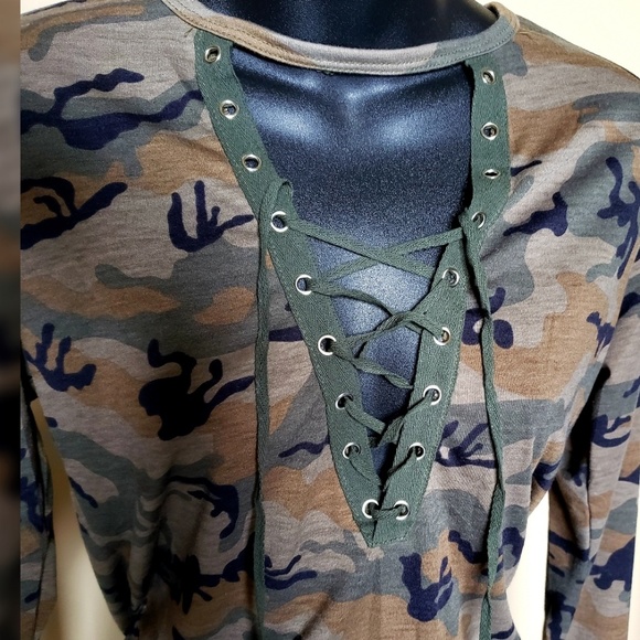 Camouflage Long-Sleeve - Picture 2 of 2